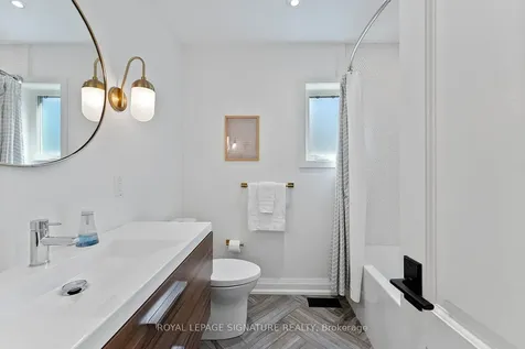 100 Sussex Avenue Toronto ON M5S 1K3