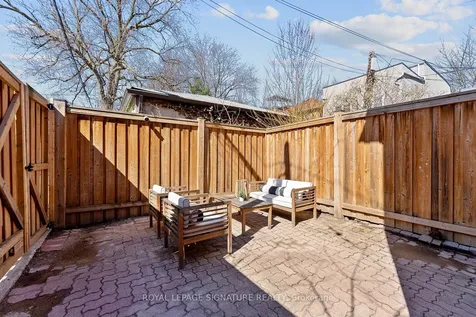 100 Sussex Avenue Toronto ON M5S 1K3