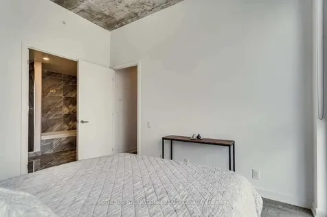 39 Brant Street Toronto ON M5V 0M8