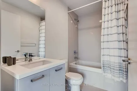 39 Brant Street Toronto ON M5V 0M8