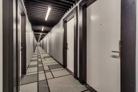 39 Brant Street Toronto ON M5V 0M8
