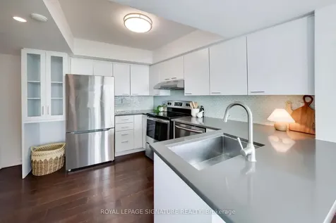 650 Queens Quay N/a W Toronto ON M5V 2Y7