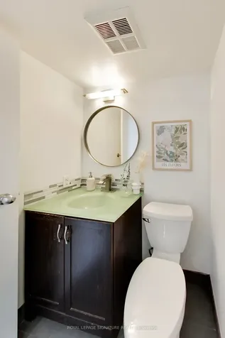 650 Queens Quay N/a W Toronto ON M5V 2Y7