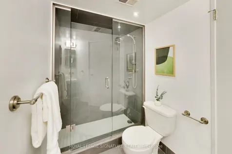 650 Queens Quay N/a W Toronto ON M5V 2Y7