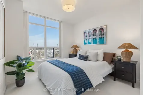 19 Barberry Place Toronto ON M2K 3E3