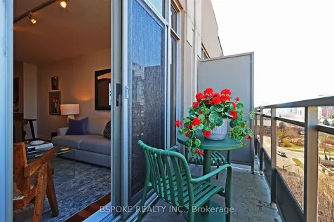 19 Barberry Place Toronto ON M2K 3E3