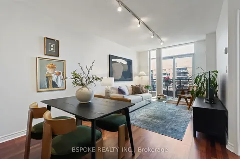 19 Barberry Place Toronto ON M2K 3E3