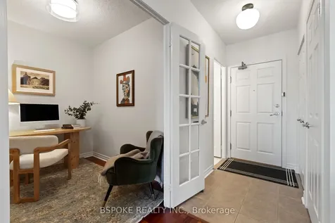 19 Barberry Place Toronto ON M2K 3E3