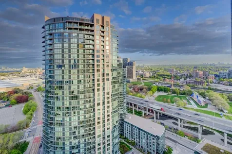 215 Fort York Boulevard Toronto ON M5V 4A2
