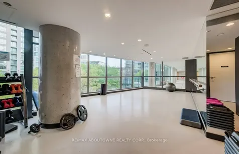 215 Fort York Boulevard Toronto ON M5V 4A2