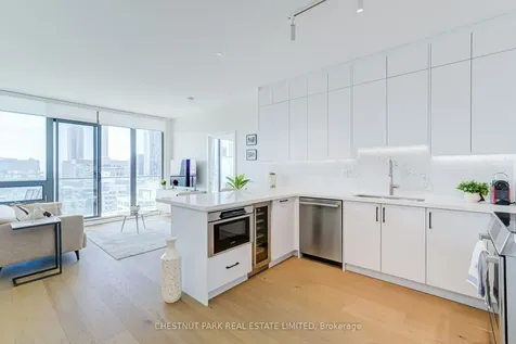 33 Lombard Street Toronto ON M5C 3H8