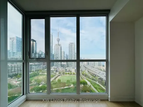 75 Queens Wharf Road Toronto ON M5V 0J8