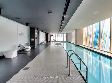 75 Queens Wharf Road Toronto ON M5V 0J8