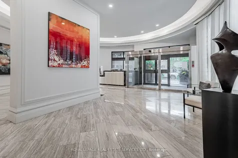 900 Yonge Street Toronto ON M4W 3P5