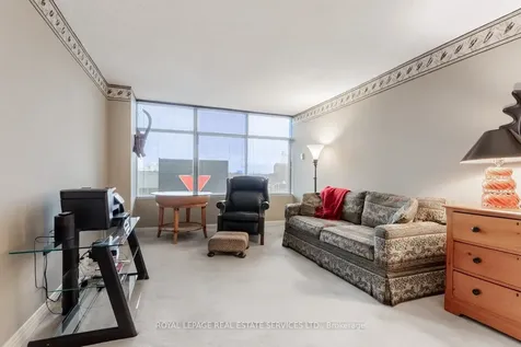 900 Yonge Street Toronto ON M4W 3P5