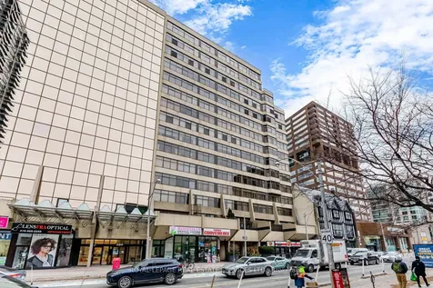 900 Yonge Street Toronto ON M4W 3P5