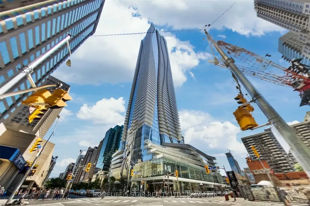 1 Bloor Street E Toronto ON M4W 0A8