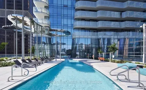 1 Bloor Street E Toronto ON M4W 0A8