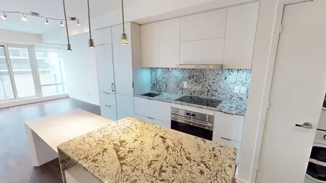 1 Bloor Street E Toronto ON M4W 0A8