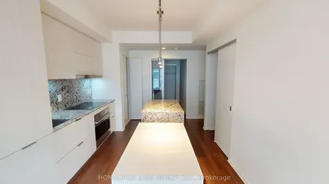 1 Bloor Street E Toronto ON M4W 0A8