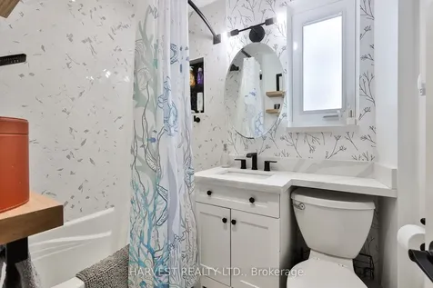 109 Helendale Avenue Toronto ON M4R 1C6