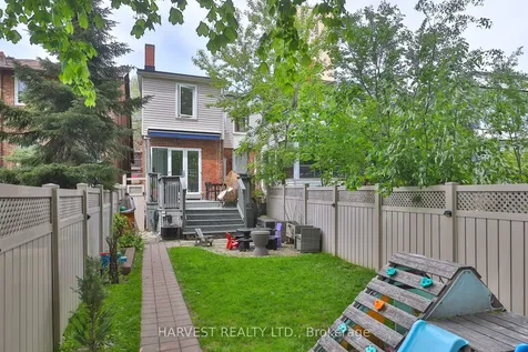 109 Helendale Avenue Toronto ON M4R 1C6