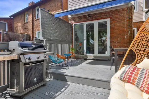 109 Helendale Avenue Toronto ON M4R 1C6