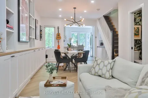 109 Helendale Avenue Toronto ON M4R 1C6