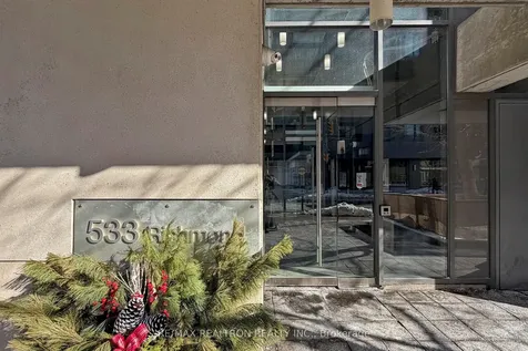 533 Richmond Street W Toronto ON M5V 3Y1