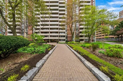 40 Homewood Avenue Toronto ON M4Y 2K2