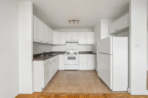40 Homewood Avenue Toronto ON M4Y 2K2
