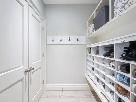 598 Castlefield Avenue Toronto ON M5N 1L8