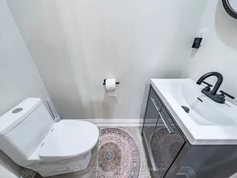 74 Montrose Avenue Toronto ON M6J 2T7