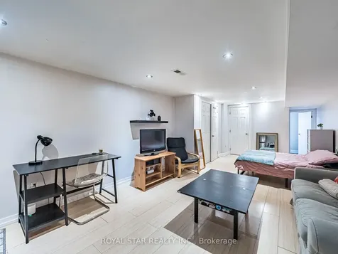 74 Montrose Avenue Toronto ON M6J 2T7