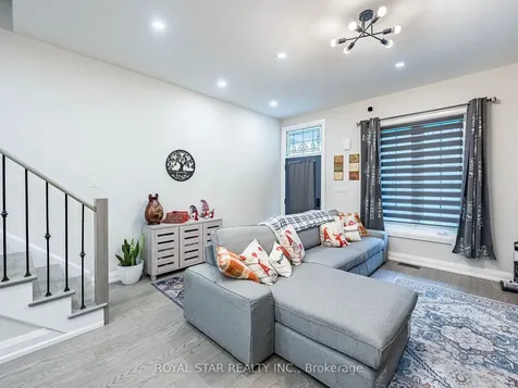 74 Montrose Avenue Toronto ON M6J 2T7