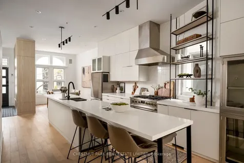 14 Wellesley Avenue Toronto ON M4X 1V3