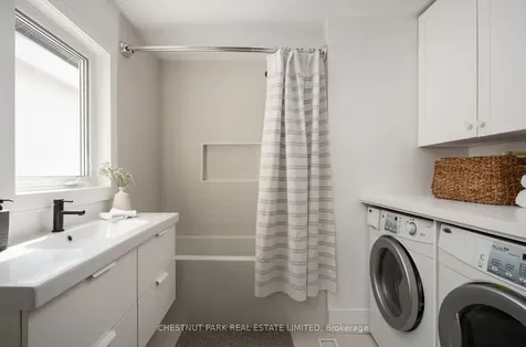 14 Wellesley Avenue Toronto ON M4X 1V3