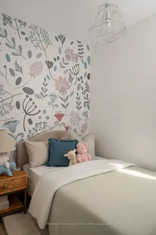14 Wellesley Avenue Toronto ON M4X 1V3