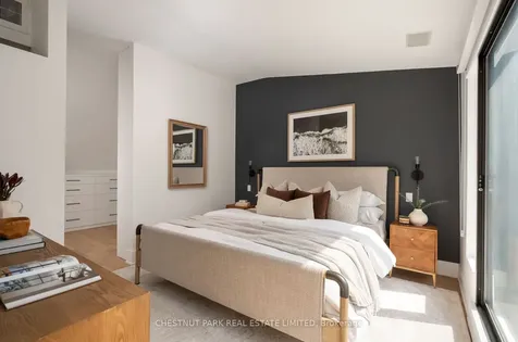 14 Wellesley Avenue Toronto ON M4X 1V3