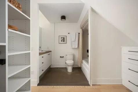 14 Wellesley Avenue Toronto ON M4X 1V3
