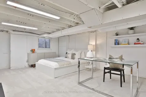 14 Wellesley Avenue Toronto ON M4X 1V3