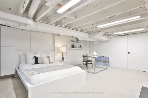 14 Wellesley Avenue Toronto ON M4X 1V3