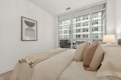 89 Dunfield Avenue Toronto ON M4S 0A4