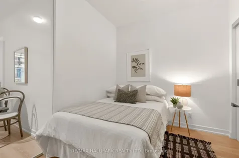 89 Dunfield Avenue Toronto ON M4S 0A4