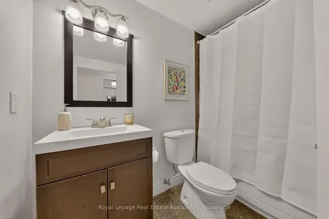 800 Spadina Road Toronto ON M5P 3N2