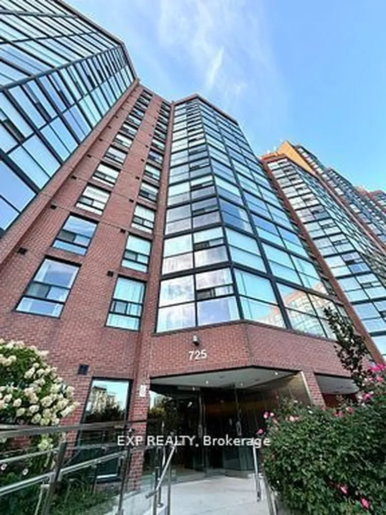 725 King Street W Toronto ON M5V 2W9