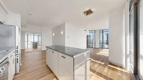 832 Bay Street Toronto ON M5S 1Z6