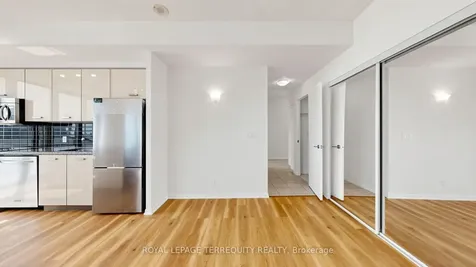 832 Bay Street Toronto ON M5S 1Z6