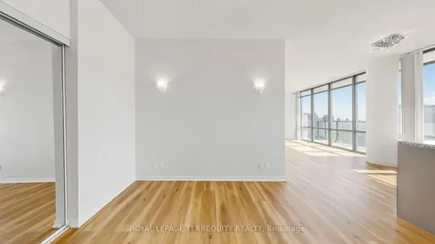 832 Bay Street Toronto ON M5S 1Z6