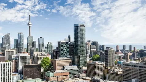832 Bay Street Toronto ON M5S 1Z6
